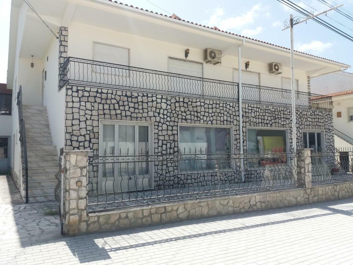 Alojamento Das Laranjeiras Fernão Ferro Exterior foto